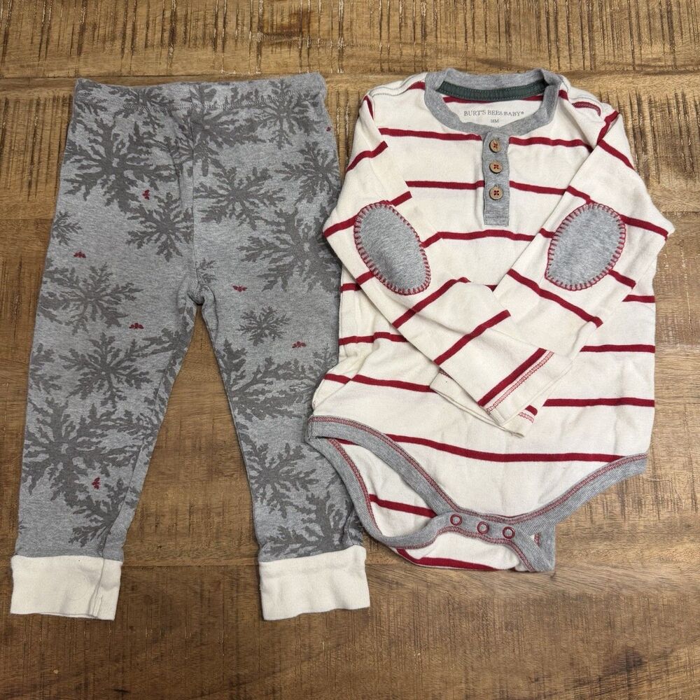 Burt's Bees Baby Long Sleeve Bodysuit  Pants Set Gray Red & Ivory Snowflakes 18M